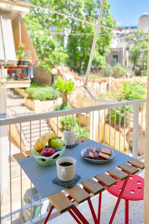 Venias Two-Bedroom Apartment Kallimarmaro And Zappeio Area Athens Ngoại thất bức ảnh
