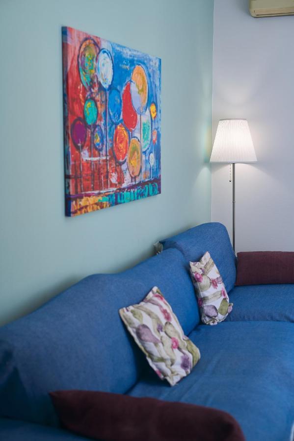 Venias Two-Bedroom Apartment Kallimarmaro And Zappeio Area Athens Ngoại thất bức ảnh