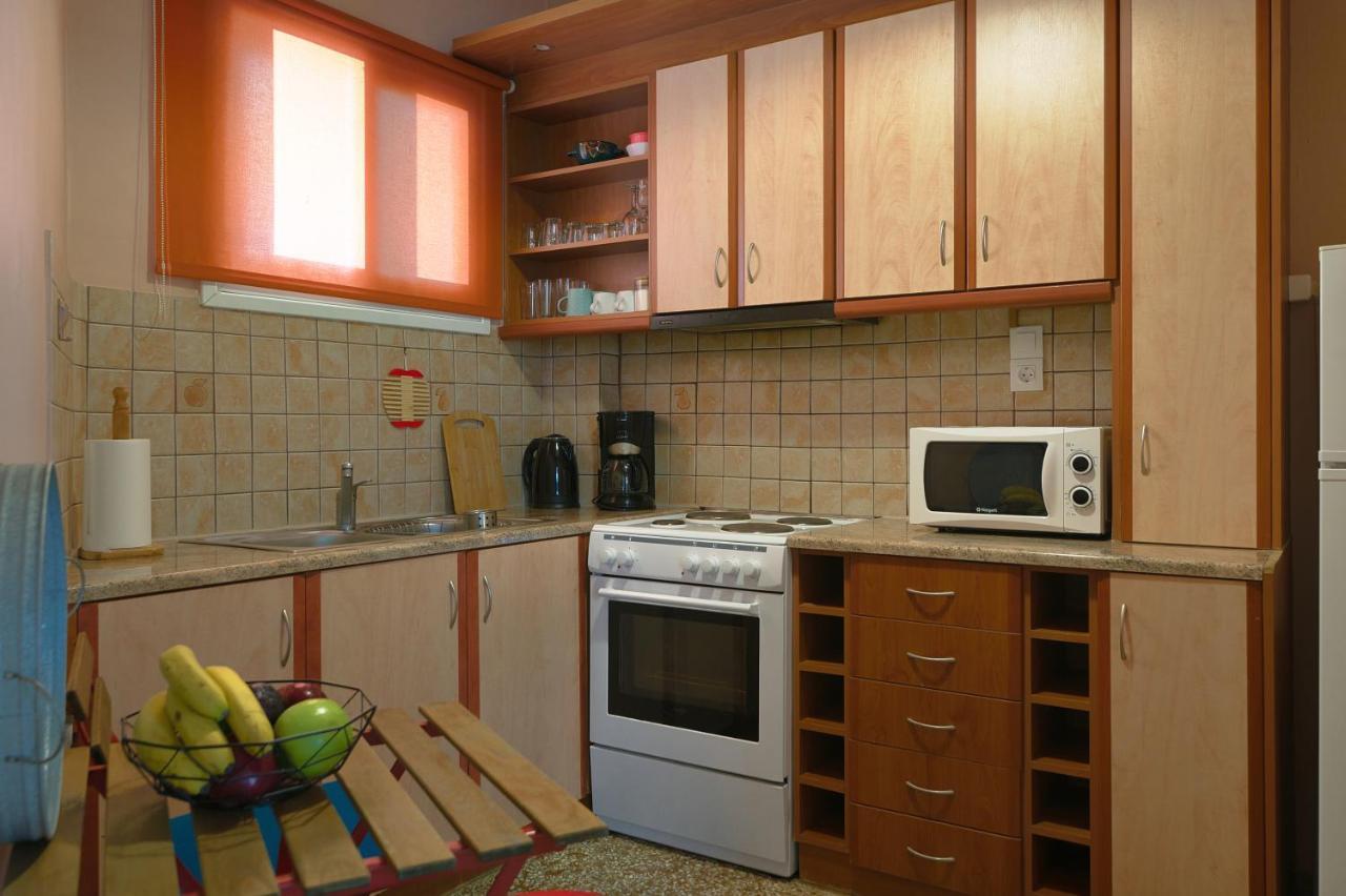 Venias Two-Bedroom Apartment Kallimarmaro And Zappeio Area Athens Ngoại thất bức ảnh