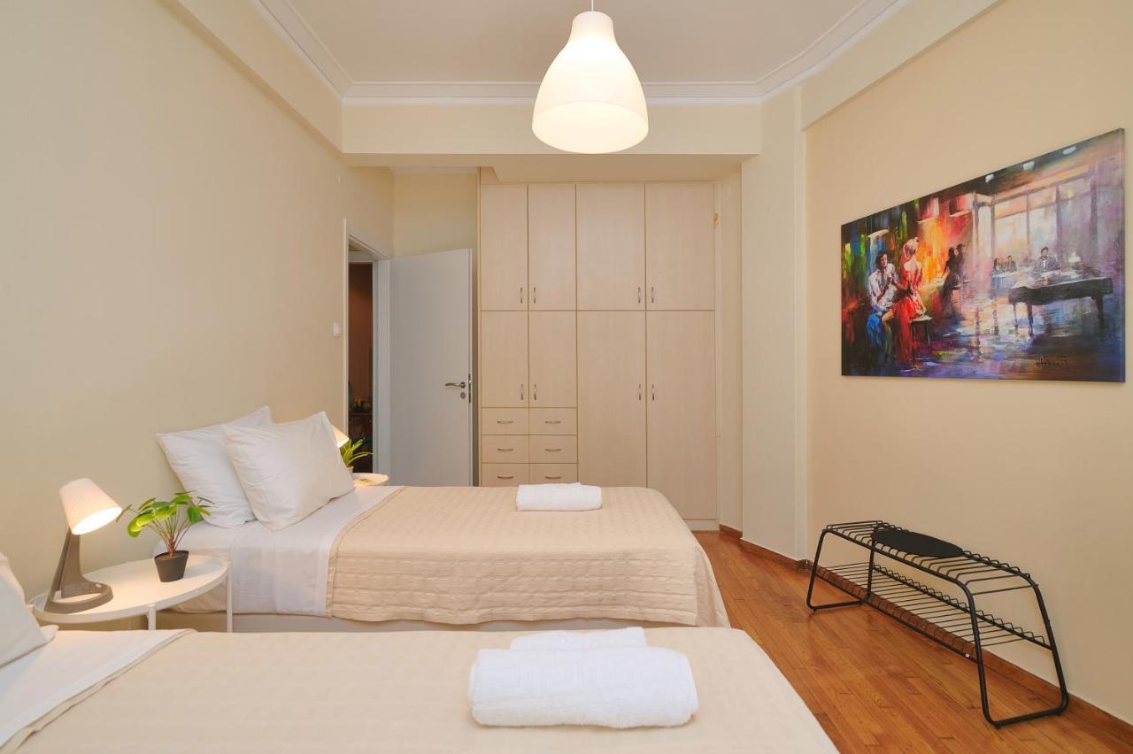 Venias Two-Bedroom Apartment Kallimarmaro And Zappeio Area Athens Ngoại thất bức ảnh