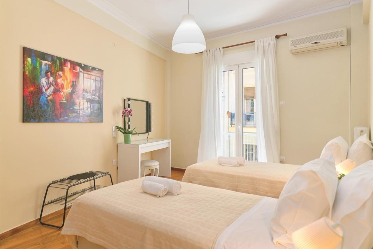 Venias Two-Bedroom Apartment Kallimarmaro And Zappeio Area Athens Ngoại thất bức ảnh